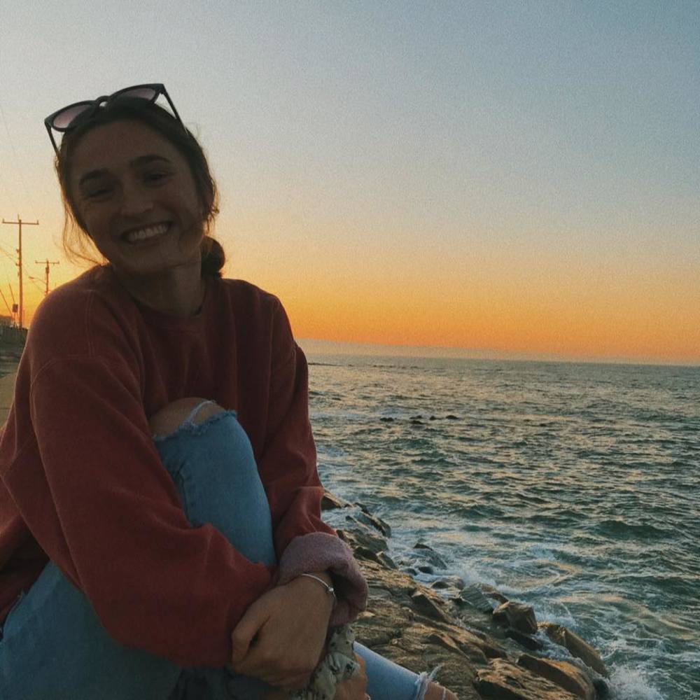 Meet your Posher, Maura